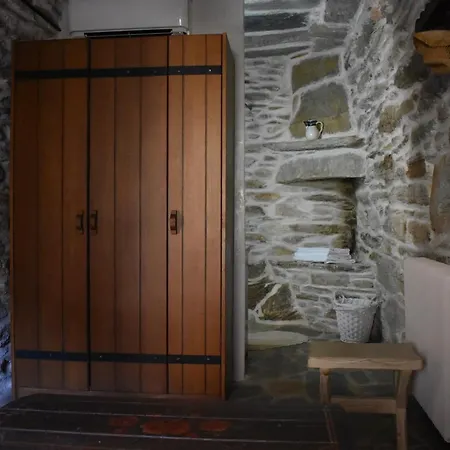 Private 2' From The Beach, Kea Orkos