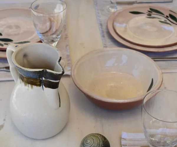 Private Stone House Near Orkos Beach Сasa de vacaciones *