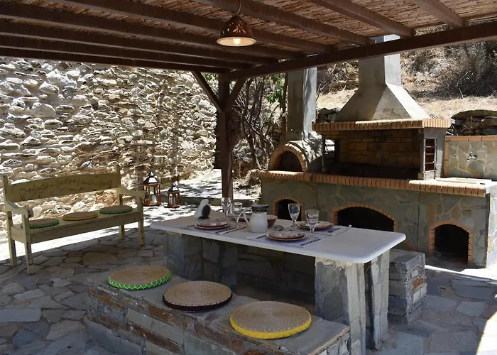 Private 2' From The Beach, Kea Holiday home *