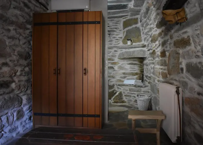 Private 2' From The Beach, Kea Orkos