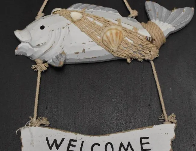 Private 2' From The Beach, Kea *