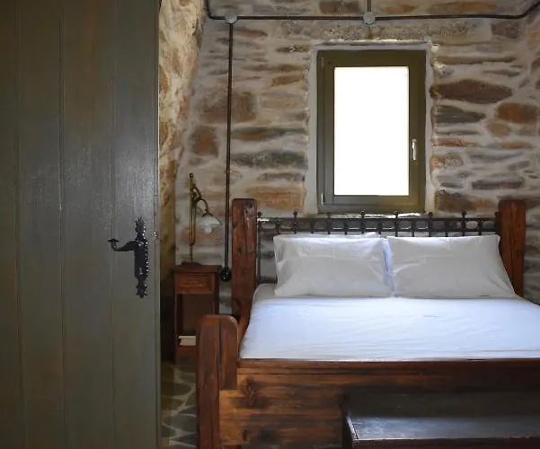 Private 2' From The Beach, Kea Orkos