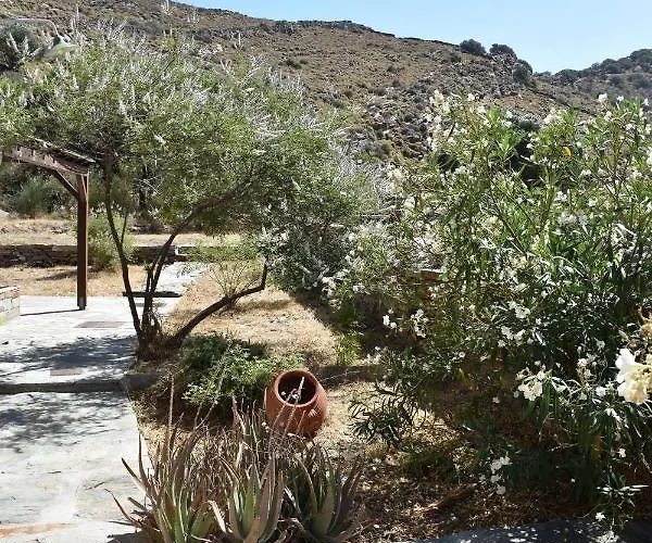 Private 2' From The Beach, Kea Holiday home *